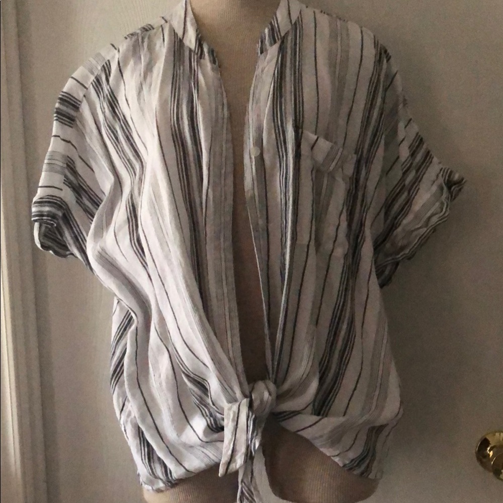 Charter Club White and Gray Tie Front Button Down Shirt